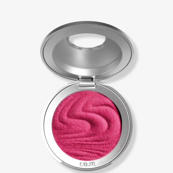 R.E.M Beauty-Hypernova Satin Matte Blush (Strawberry Nebula) - Picture 1 of 4
